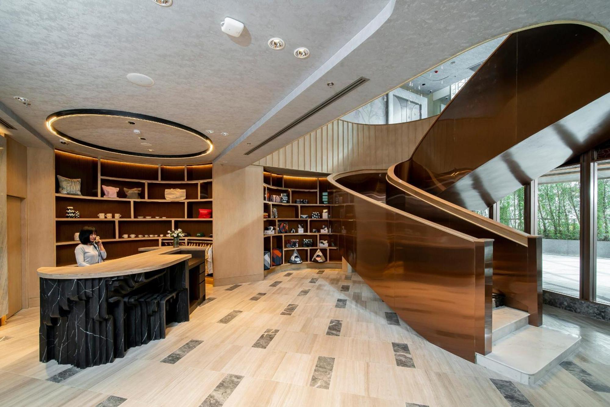 The Salil Hotel Riverside Μπανγκόκ Εξωτερικό φωτογραφία The lobby